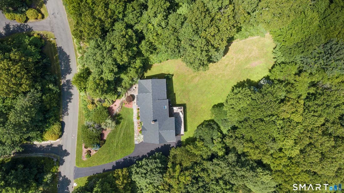 House in Woodbury, Connecticut, United States 3 - 18458399