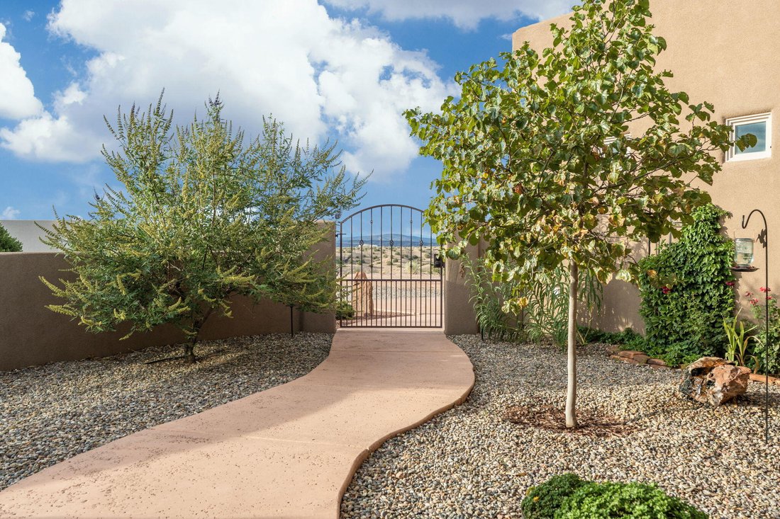 House in Placitas, New Mexico, United States 4 - 18662428