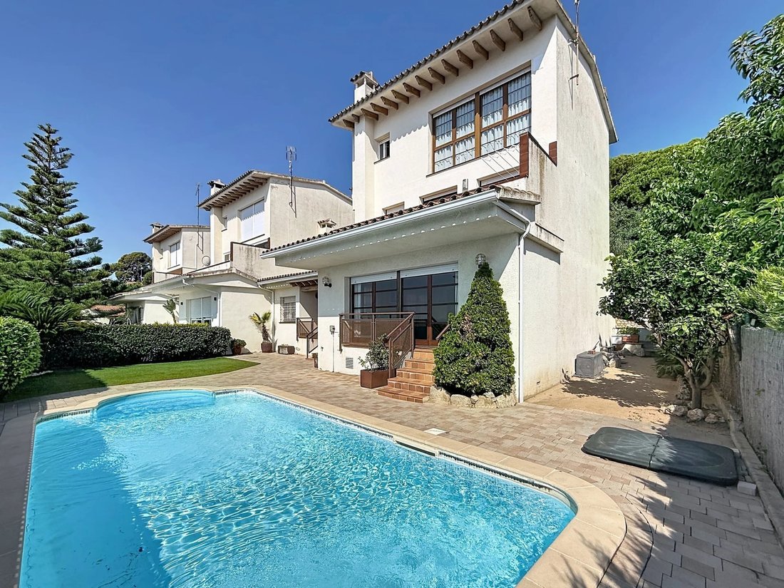 Chalet in Sant Andreu de Llavaneres, Catalonia, Spain 1 - 18664577