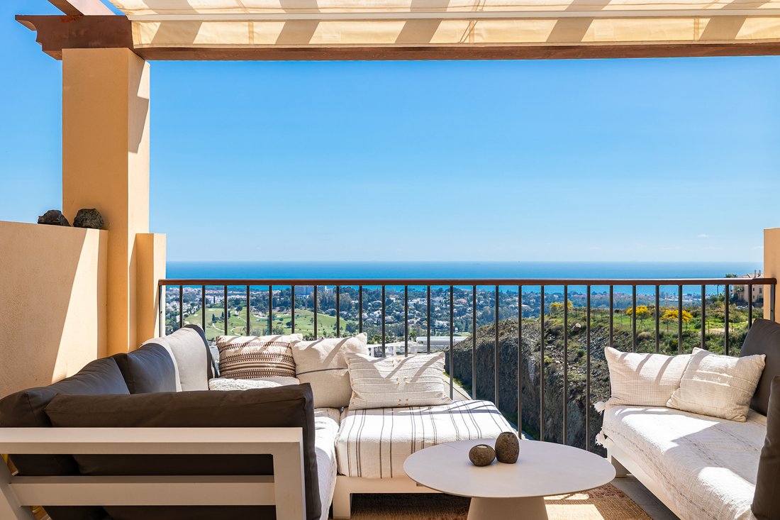 Apartment in Benahavis, Andalusia, Spain 2 - 18665519