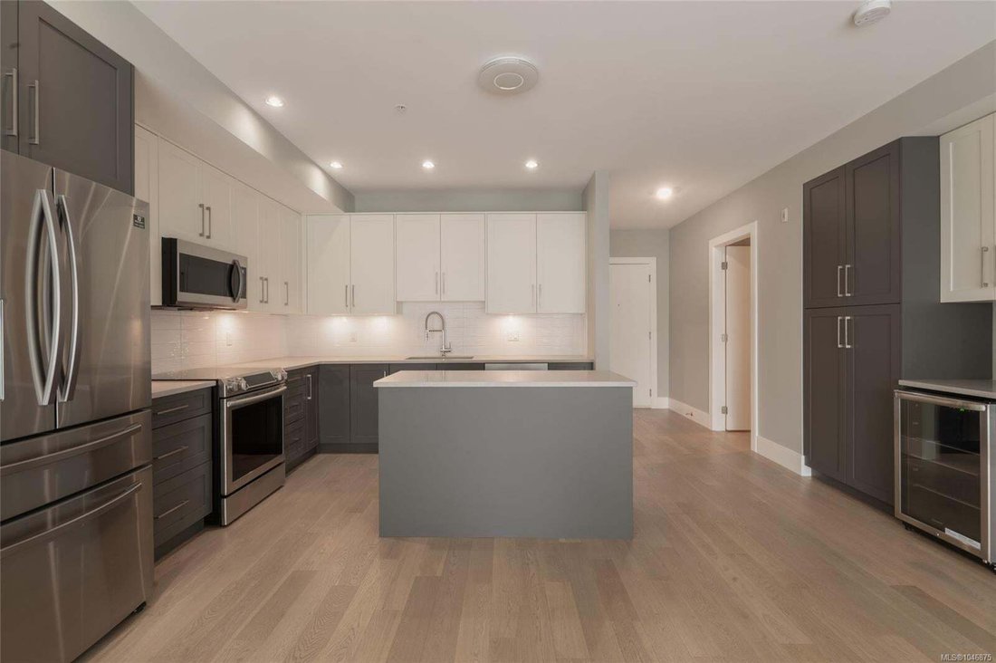 Condo in Sidney, British Columbia, Canada 5 - 18666526