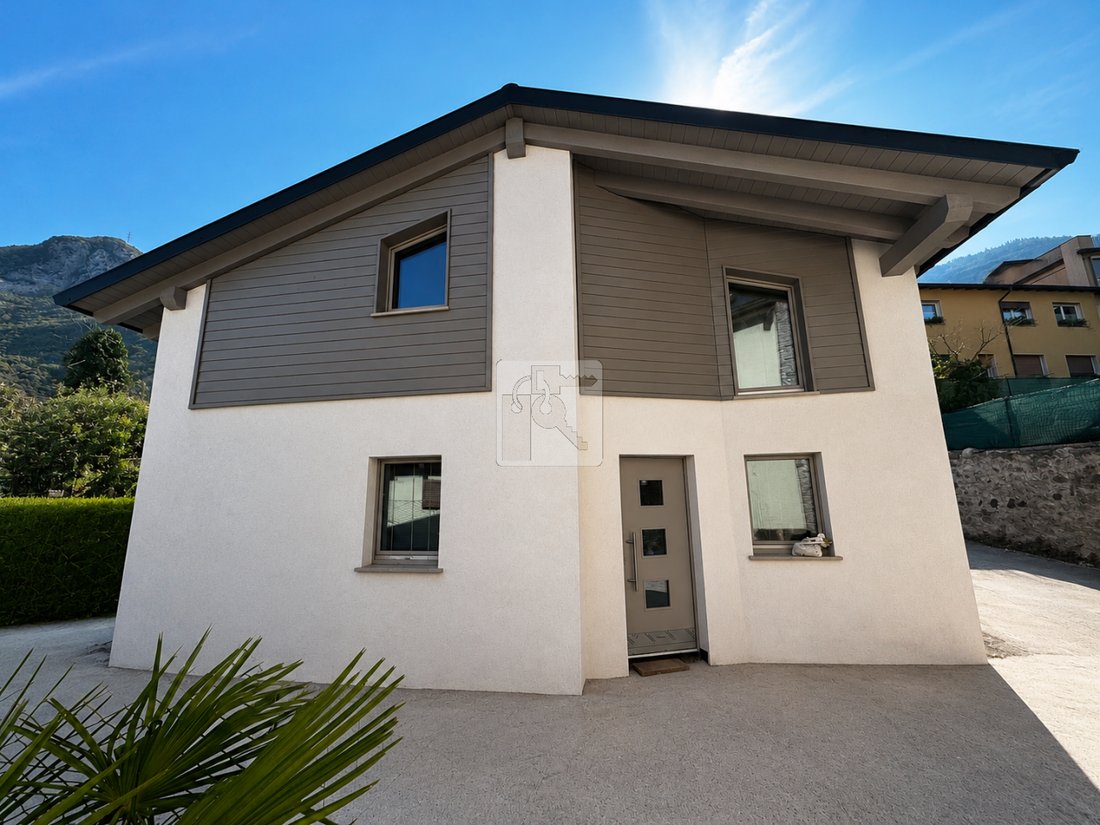 Villa in Arco, Trentino – Alto Adige/Südtirol, Italy 3 - 16399541
