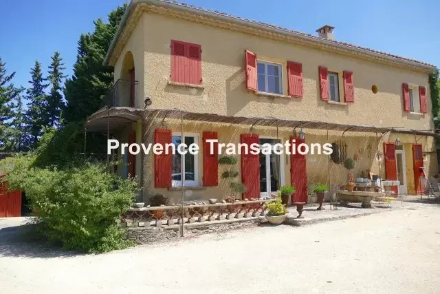 House in Vacqueyras, Provence-Alpes-Côte d'Azur, France 5 - 18101424
