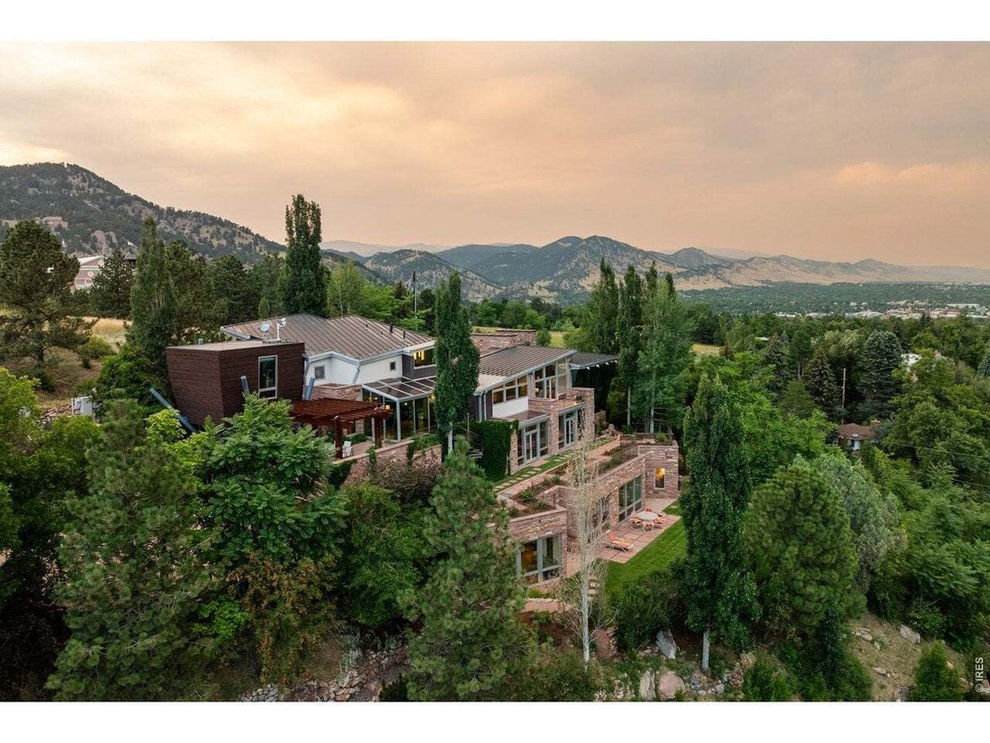Boulder, Colorado, United States 3 - 18666088