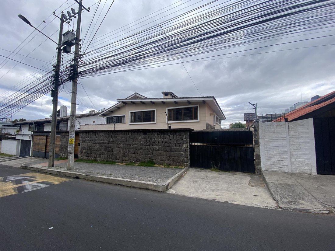 Land in Quito, Pichincha, Ecuador 3 - 18660335