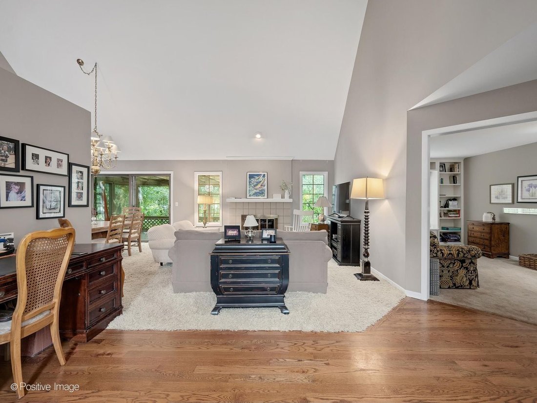 Condo in Darien, Illinois, United States 5 - 18663366