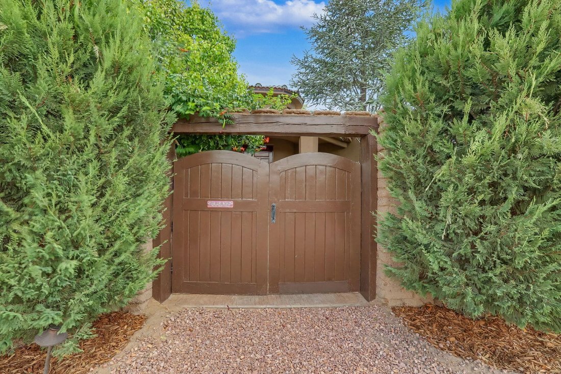 House in Corrales, New Mexico, United States 3 - 18670273