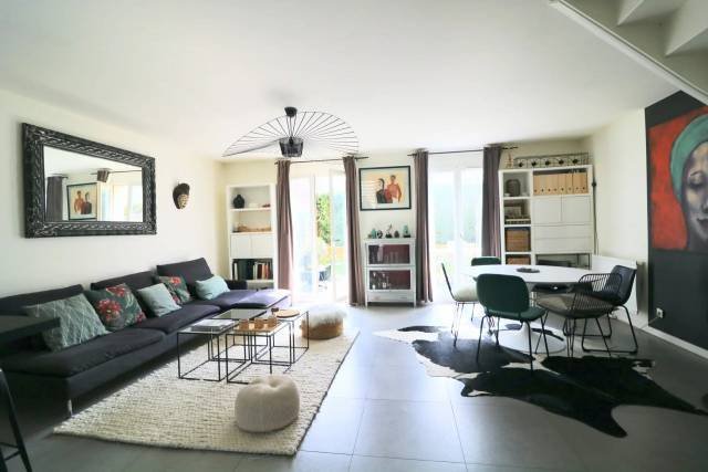 House in Arrondissement of Bobigny, Ile-de-France, France 1 - 15869241
