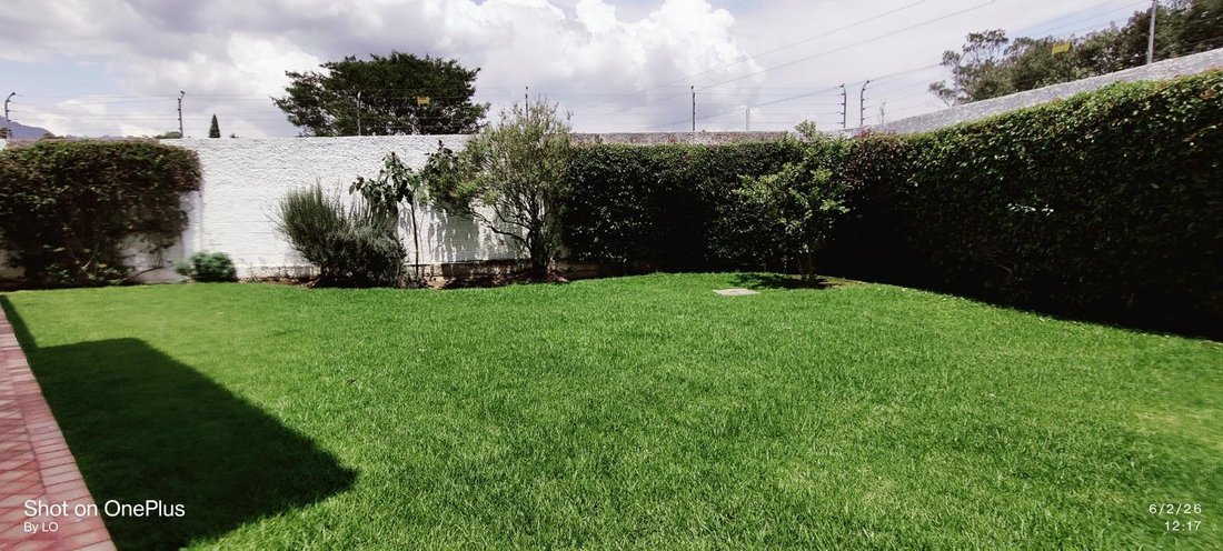 House in Quito, Pichincha, Ecuador 2 - 18661538