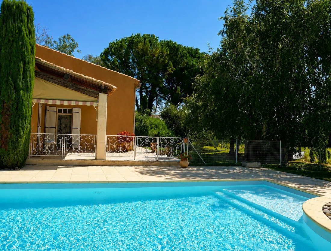 Villa in Pierrelatte, Auvergne-Rhône-Alpes, France 2 - 18660645