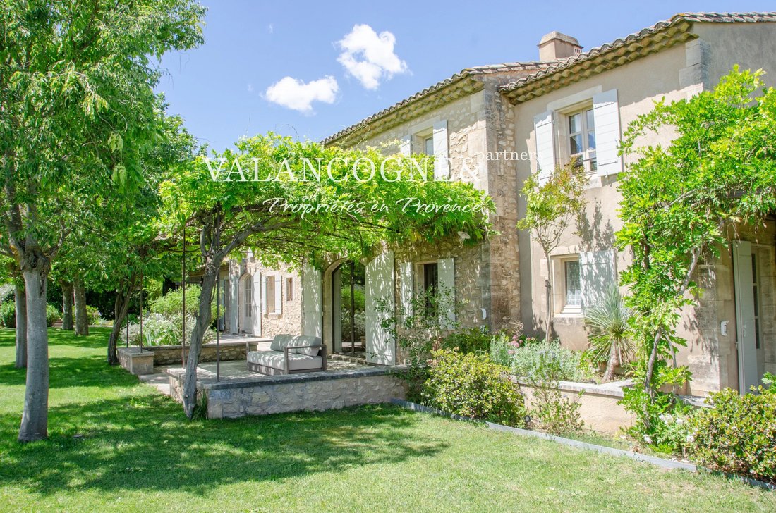 Estate in Eygalières, Provence-Alpes-Côte d'Azur, France 4 - 18217442