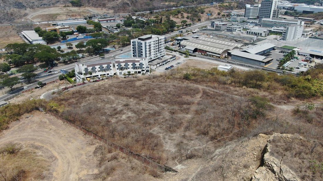 Land in Guayaquil, Guayas, Ecuador 3 - 18659936