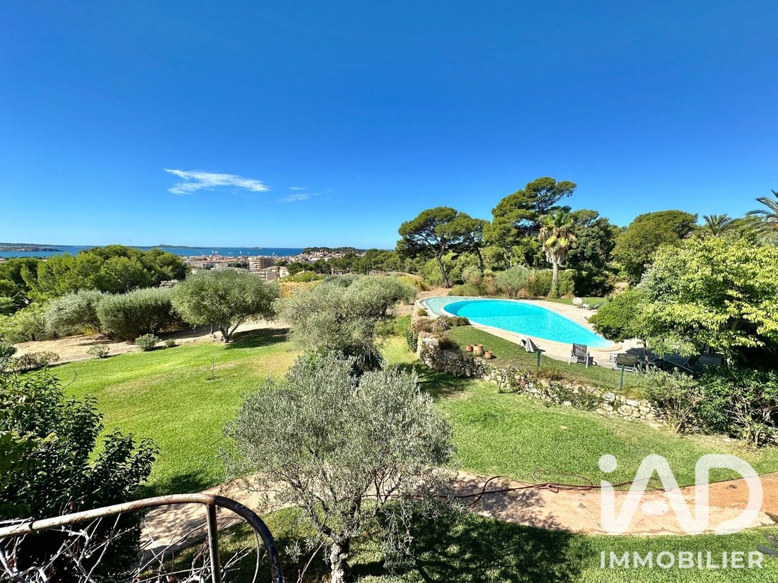 House in Sanary-sur-Mer, Provence-Alpes-Côte d'Azur, France 2 - 18668225