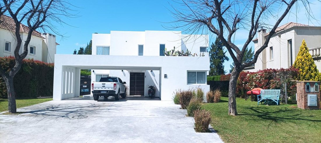 House in Martínez, Buenos Aires Province, Argentina 3 - 18667231