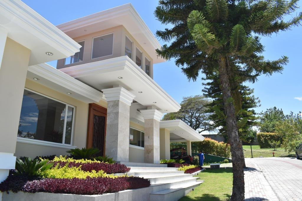 House in Quito, Pichincha, Ecuador 3 - 18660707