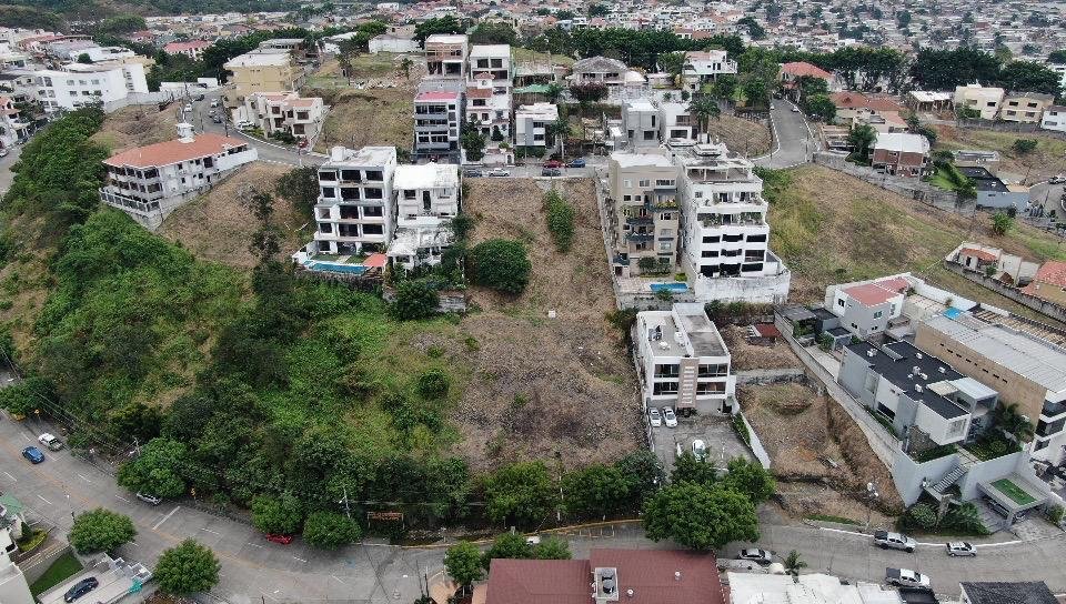 Land in Guayaquil, Guayas, Ecuador 1 - 18660259