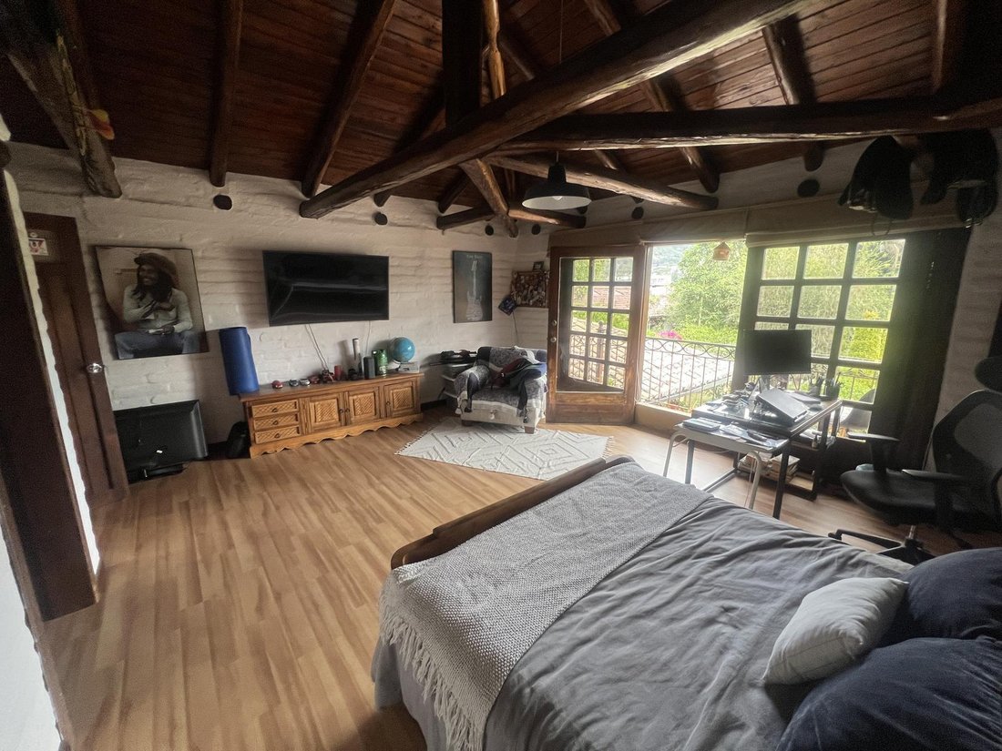 House in Quito, Pichincha, Ecuador 5 - 18661695
