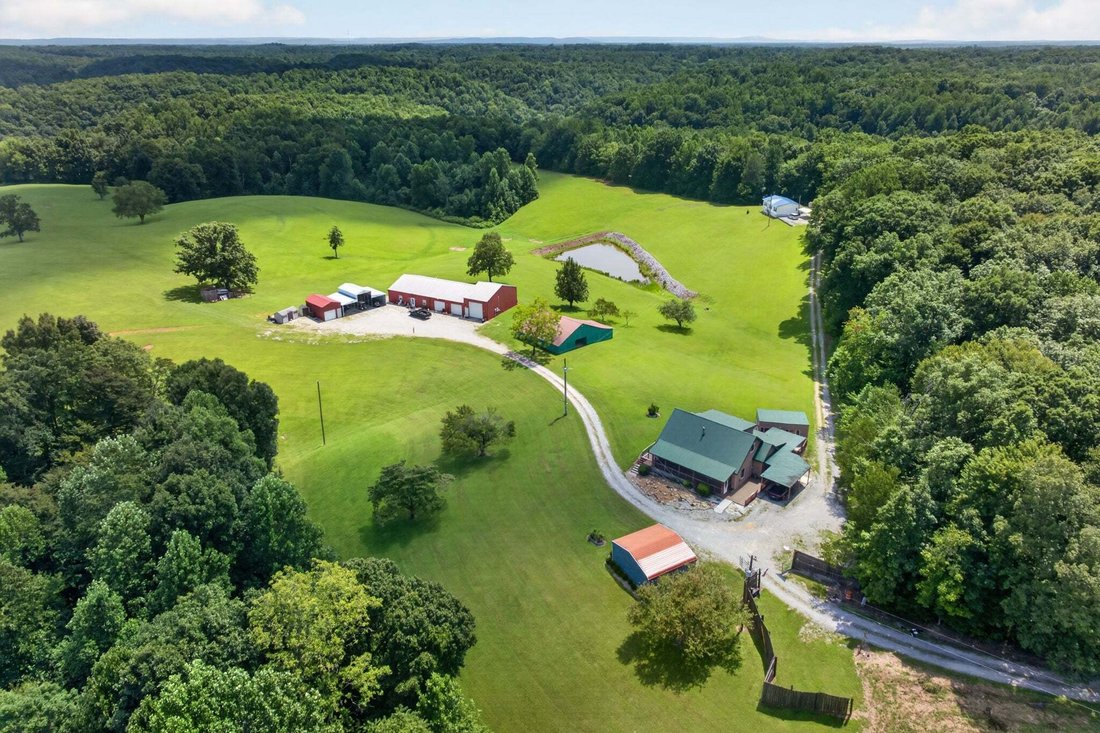 House in Sparta, Tennessee, United States 1 - 18663803