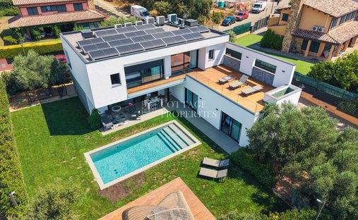House in Santa Cristina d'Aro, Catalonia, Spain 1