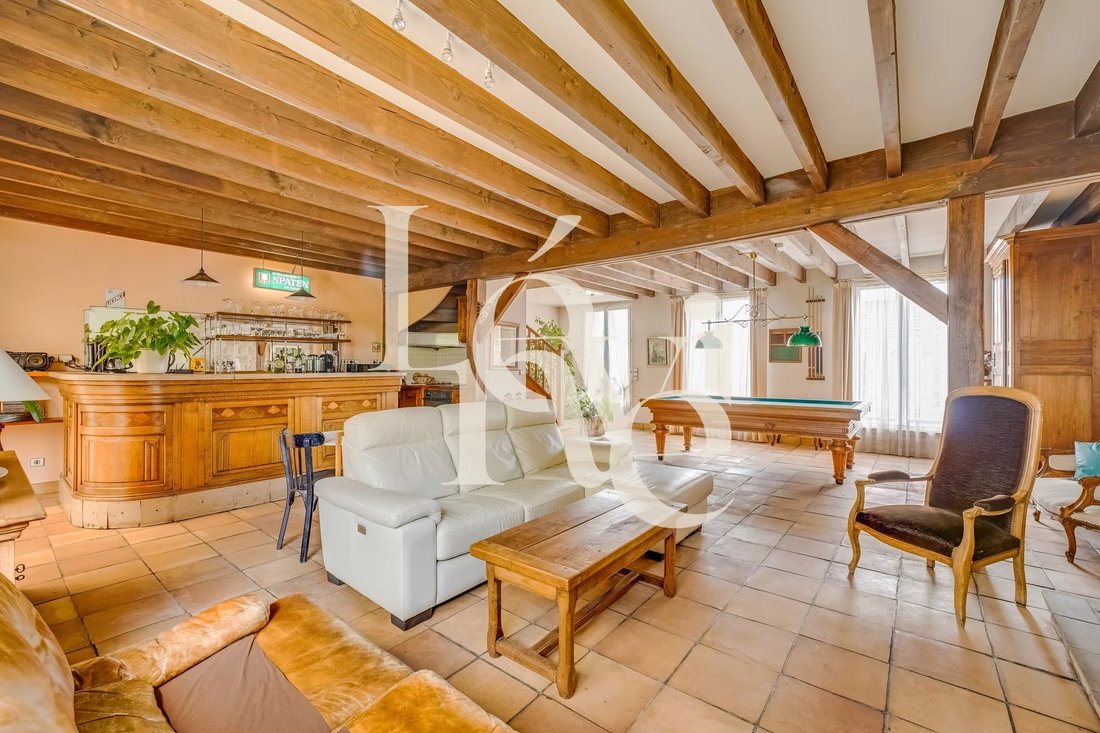 House in Les Lilas, Ile-de-France, France 3 - 18659591