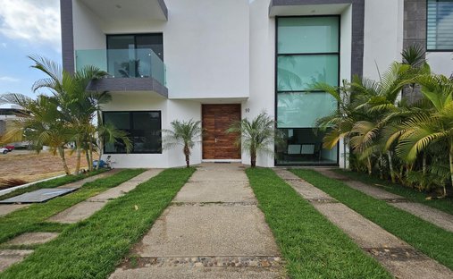 House in La Cruz de Huanacaxtle, Nayarit, Mexico 1