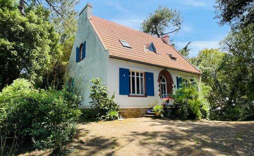 House in Les Pins, Saint-Brevin-les-Pins, France 1