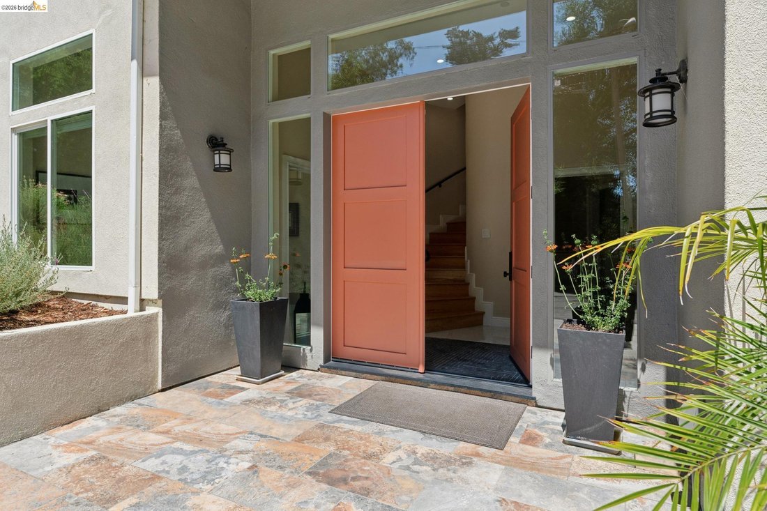 House in Oakland, California, United States 3 - 18662273