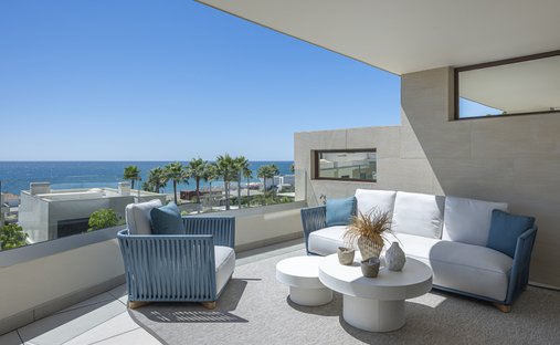 Appartamento a Estepona, Andalusia, Spagna 1