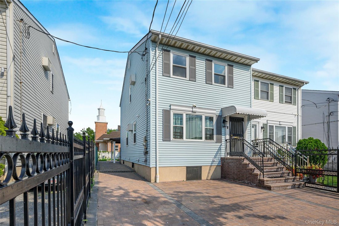 House in New York, New York, United States 4 - 18668952