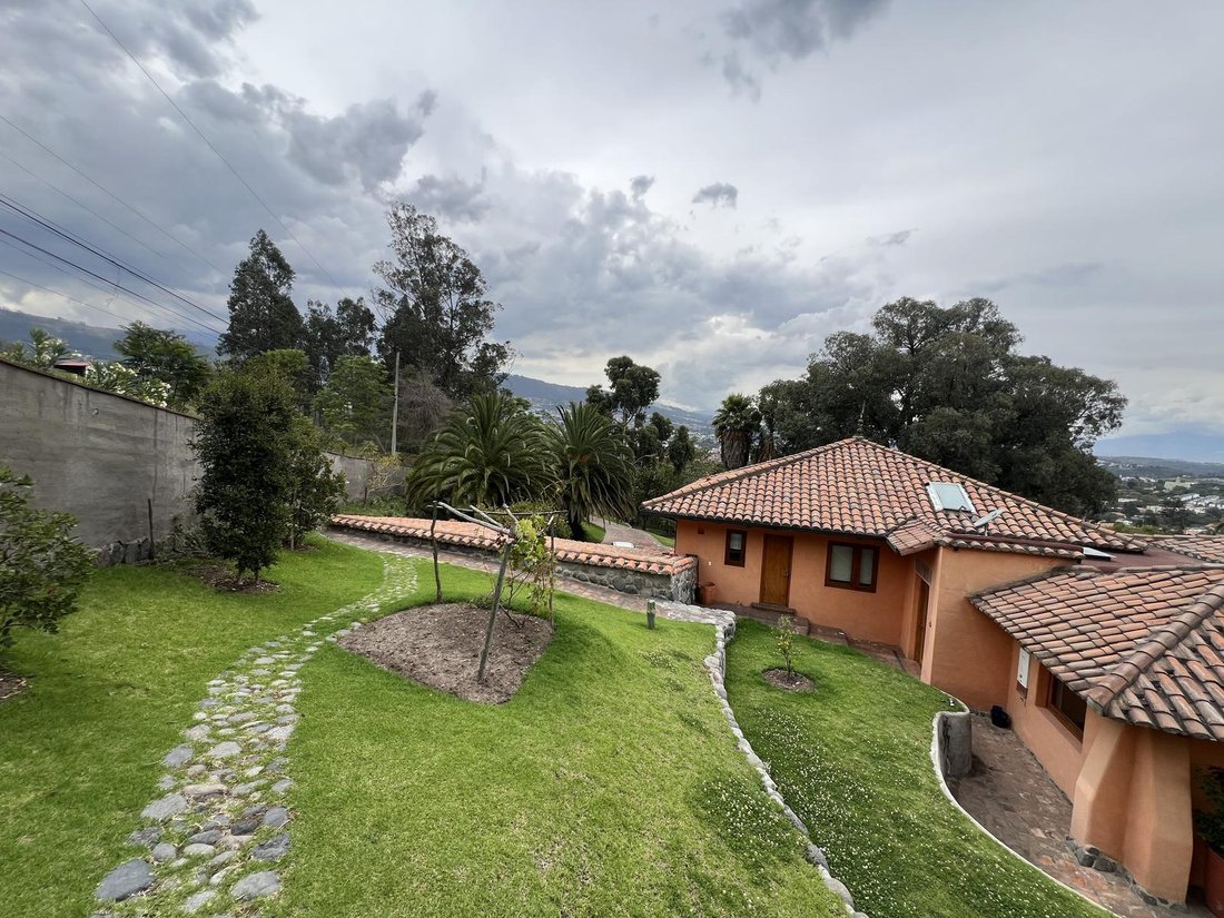 House in Quito, Pichincha, Ecuador 2 - 18661575