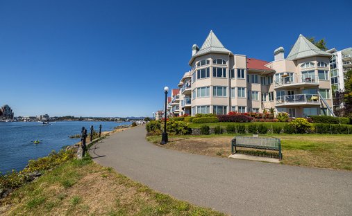 Condo in Victoria, British Columbia, Canada 1