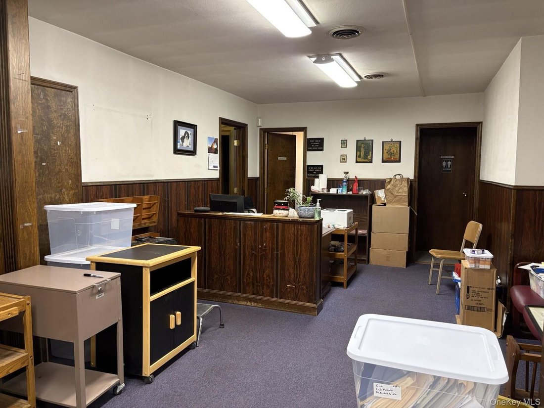 Wappingers Falls, New York, United States 3 - 18655061