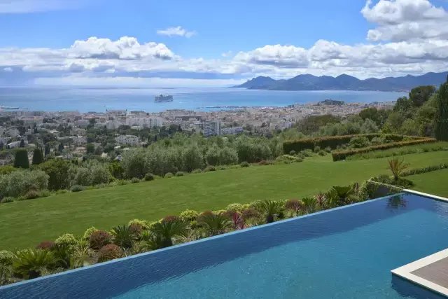 Villa in Cannes, Provence-Alpes-Côte d'Azur, France 4 - 16132214