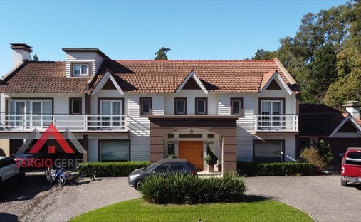 House in Francisco Alvarez, Buenos Aires Province, Argentina 1