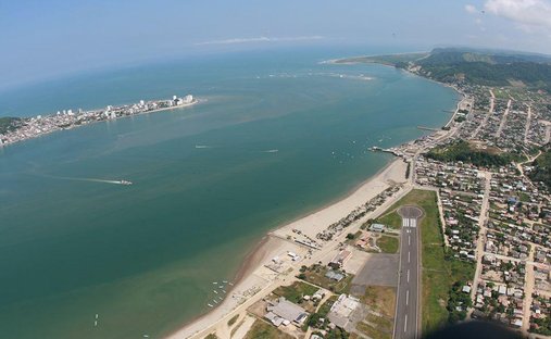 Land in Canoa, Manabí, Ecuador 1