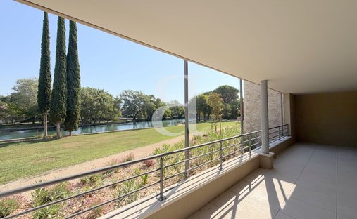 Apartment in Nevons-route d'Apt, L'Isle-sur-la-Sorgue, France 1