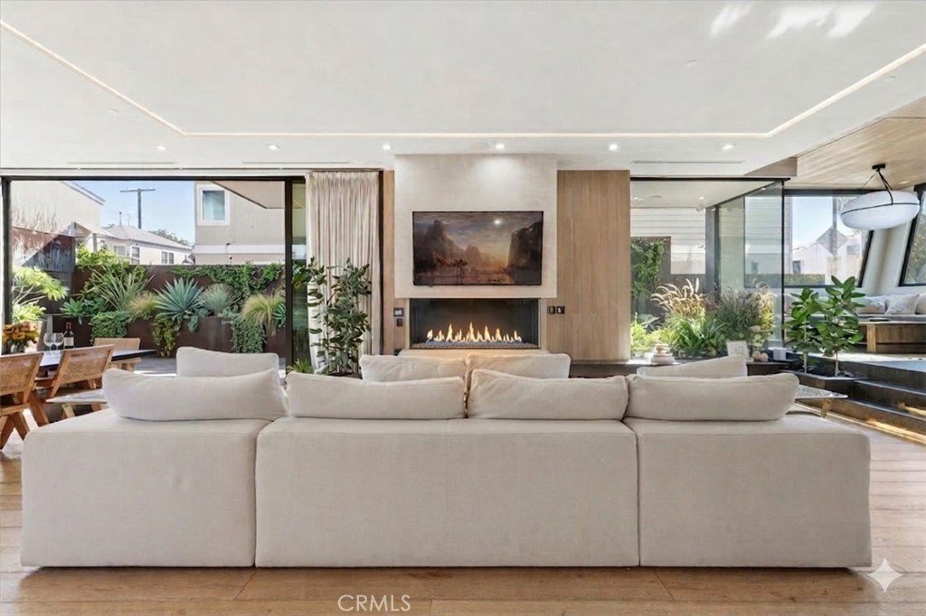 House in Los Angeles, California, United States 4 - 18670285