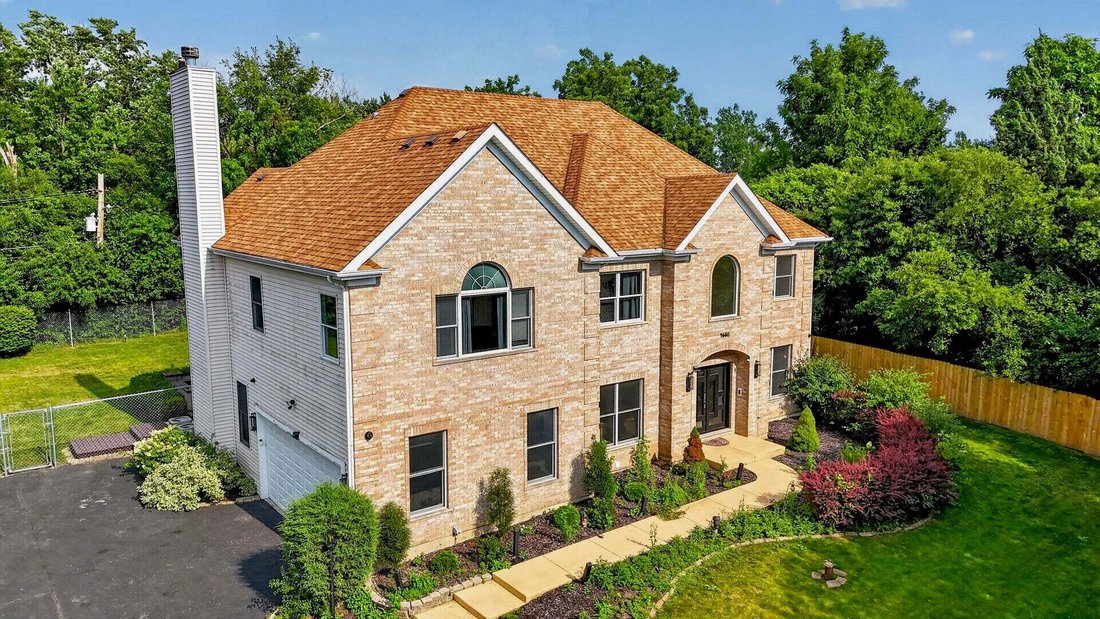 House in Roselle, Illinois, United States 2 - 18663128