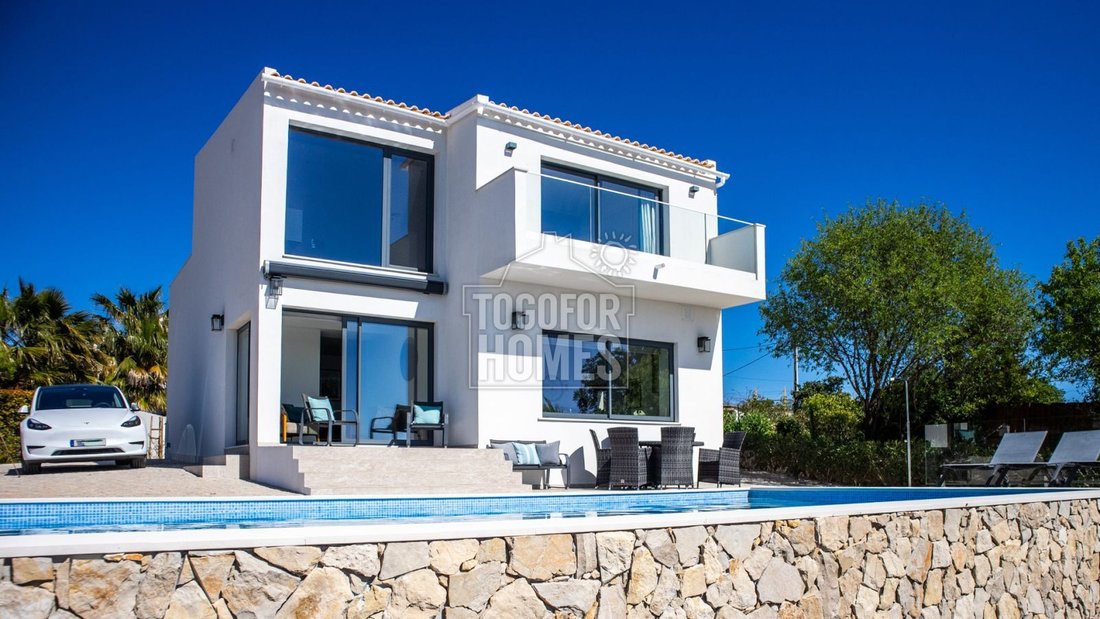 Villa in Santa Barbara de Nexe, Algarve, Portugal 1 - 17385745