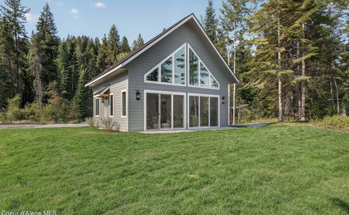 House in Newport, Washington, United States 1