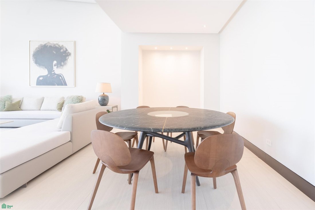 Condo in Escazu, San José Province, Costa Rica 1 - 18663294