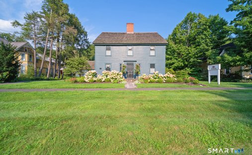 House in Woodbury, Connecticut, United States 1