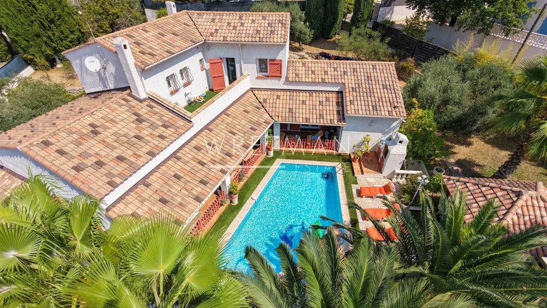 Villa in Trans-en-Provence, Provence-Alpes-Côte d'Azur, France 3 - 18672475