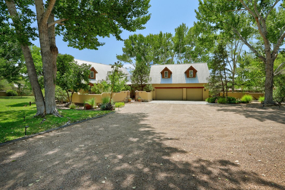 House in Corrales, New Mexico, United States 1 - 18659705