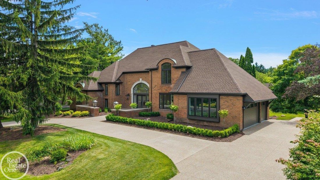 House in Bloomfield Hills, Michigan, United States 1 - 18670635