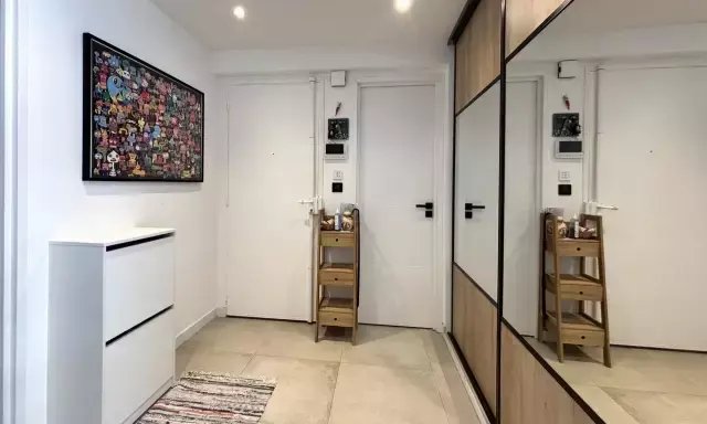 Apartment in Cannes, Provence-Alpes-Côte d'Azur, France 5 - 17646476