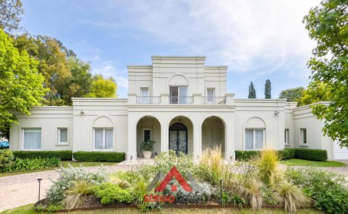House in Francisco Alvarez, Buenos Aires Province, Argentina 1