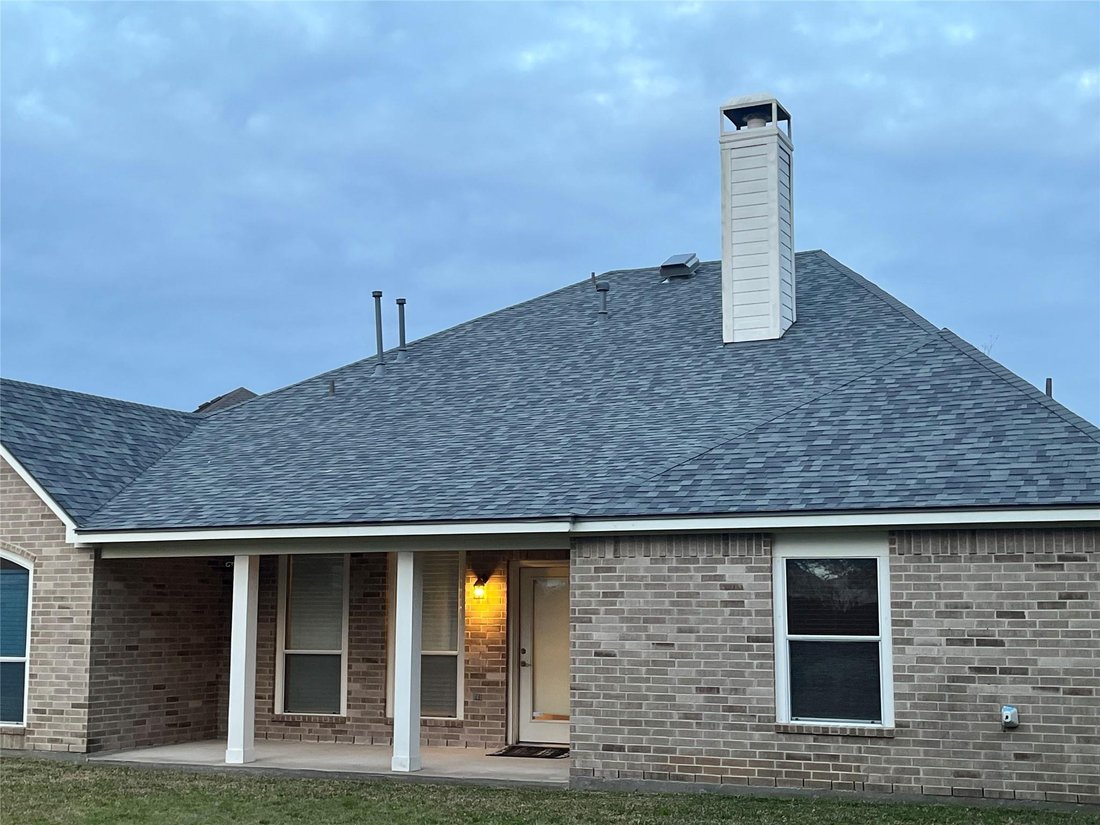House in League City, Texas, United States 4 - 18669424
