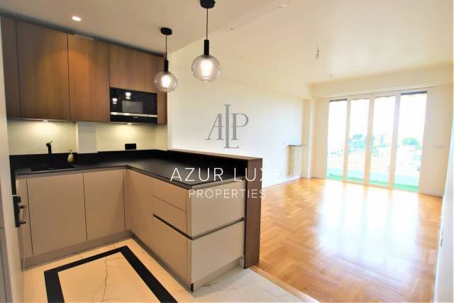 Apartment in Liberation, Nice, France 3 - 15768527