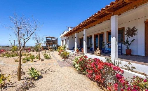 House in El Pescadero, Baja California Sur, Mexico 1